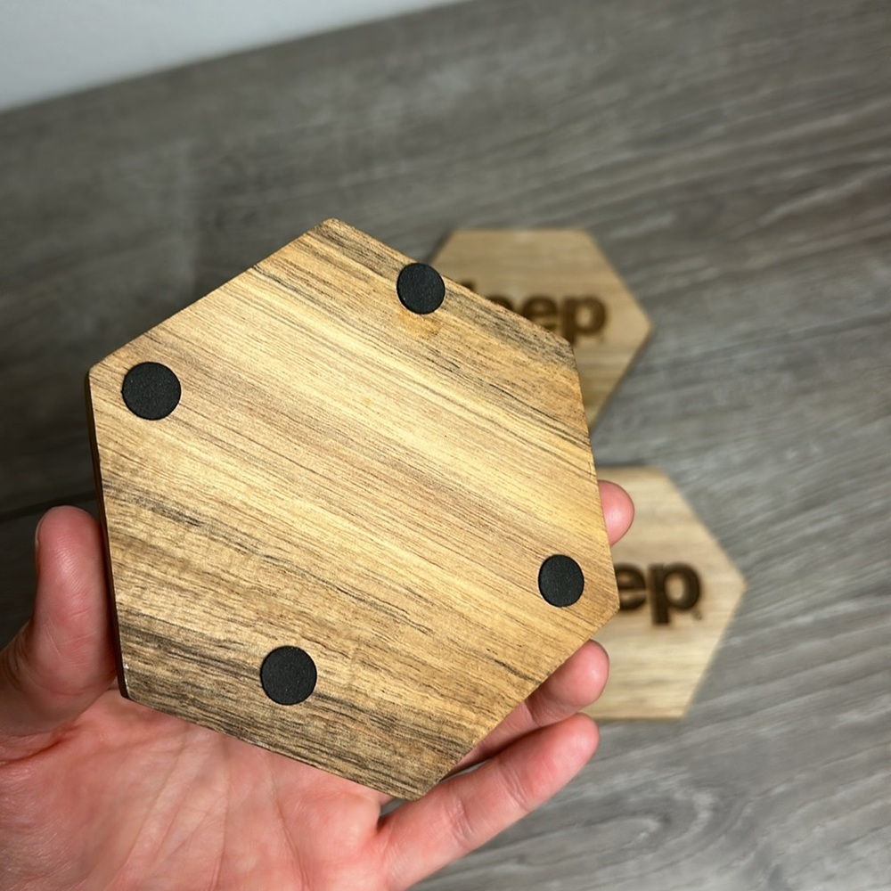 Set of 4 Wood Jeep Coasters - Picture 2 of 5